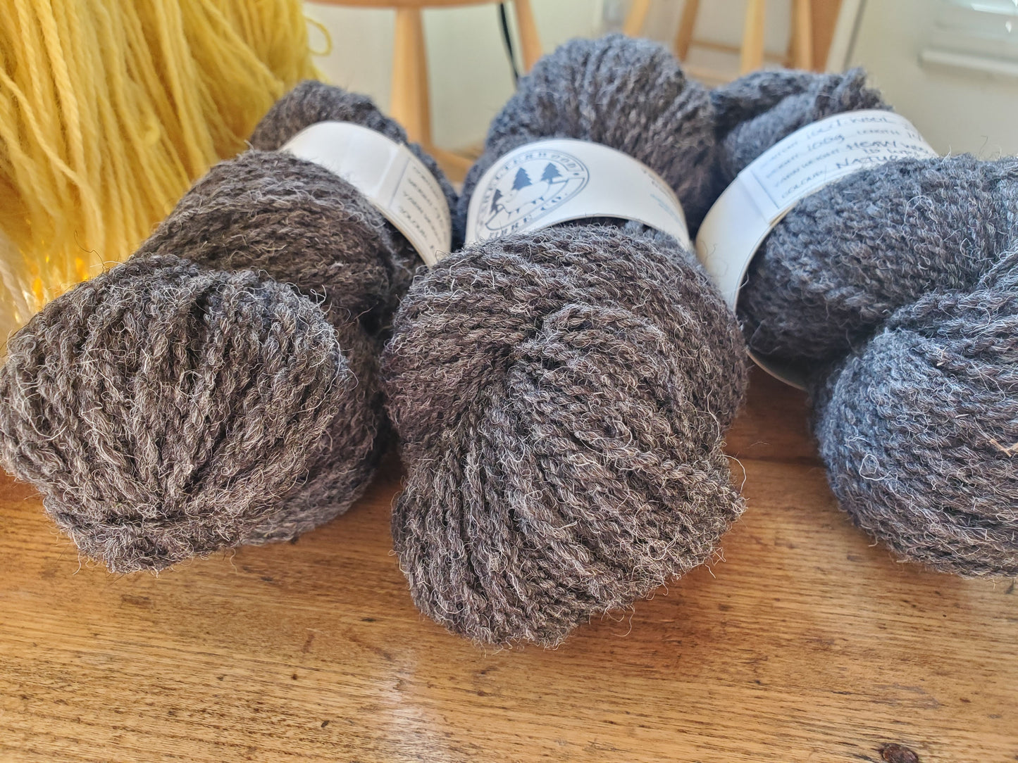 100% Jacob wool - "Yumi" - Heavy worsted 2 ply