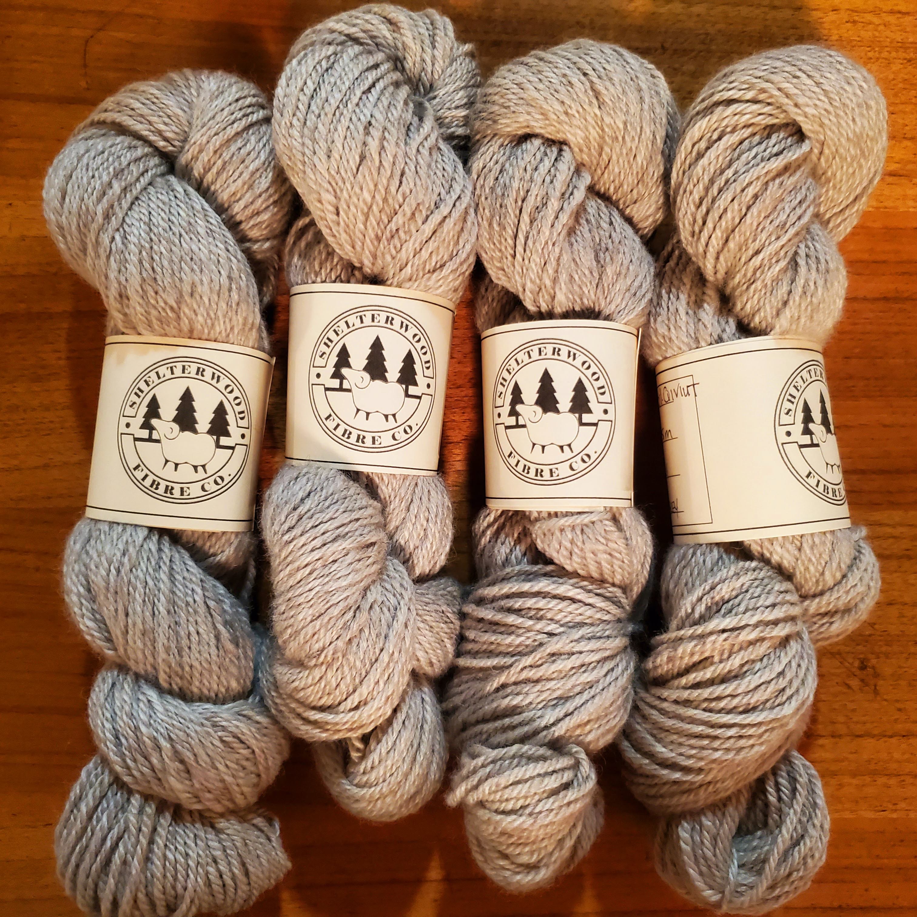 90% Alpaca 10% Qivuit - Sport 3 ply - Natural soft grey