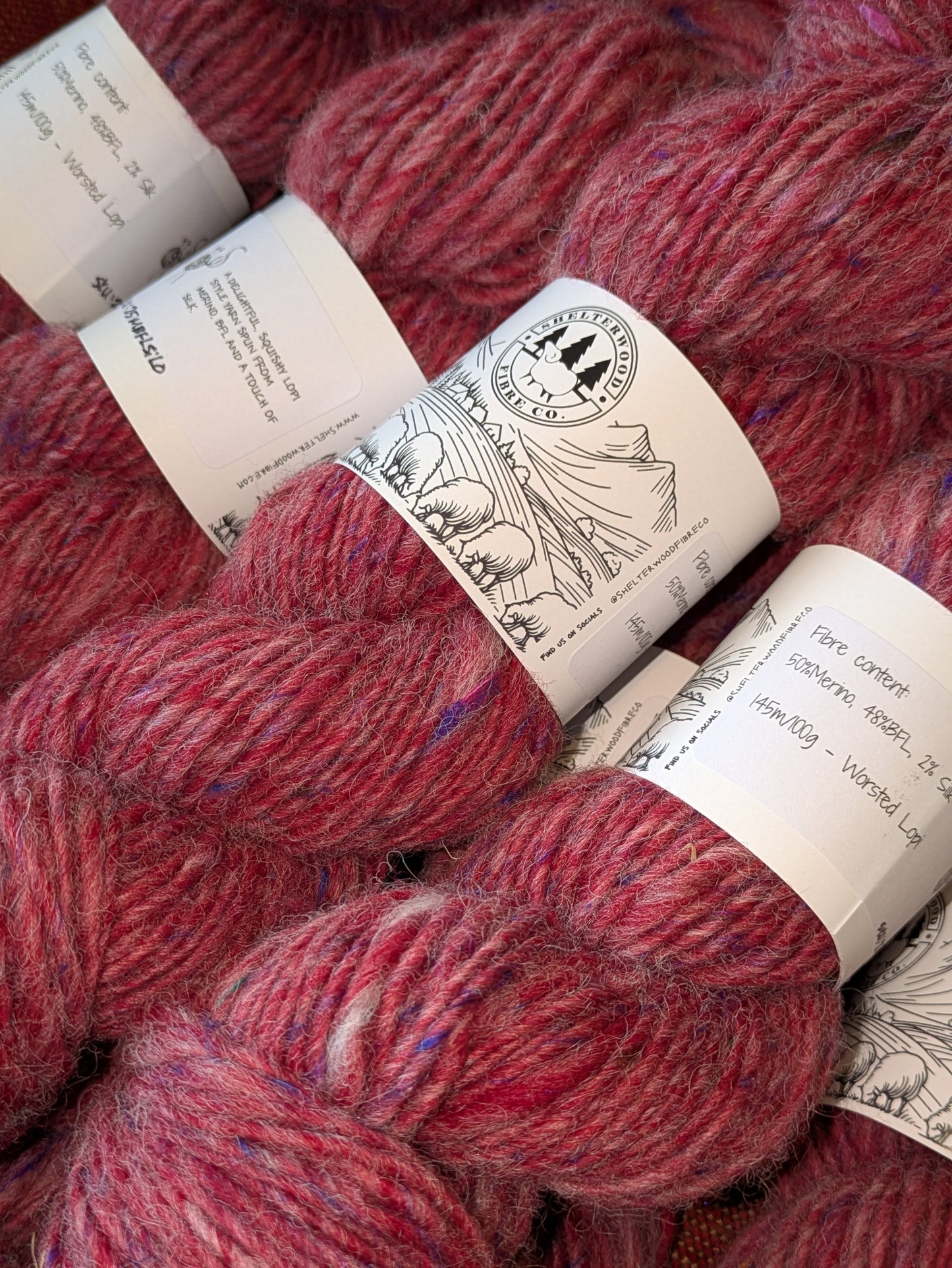 50% Merino, 48% BFL, 2% Silk - Lopi
