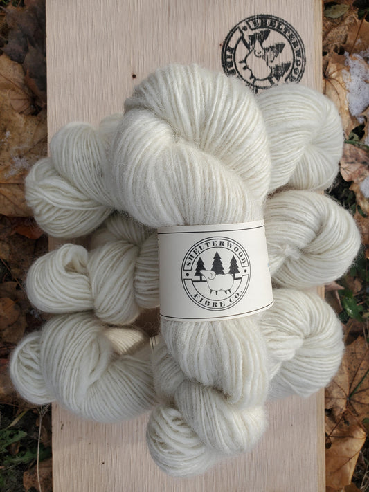 100% Wool - BFL cross - Lopi DK