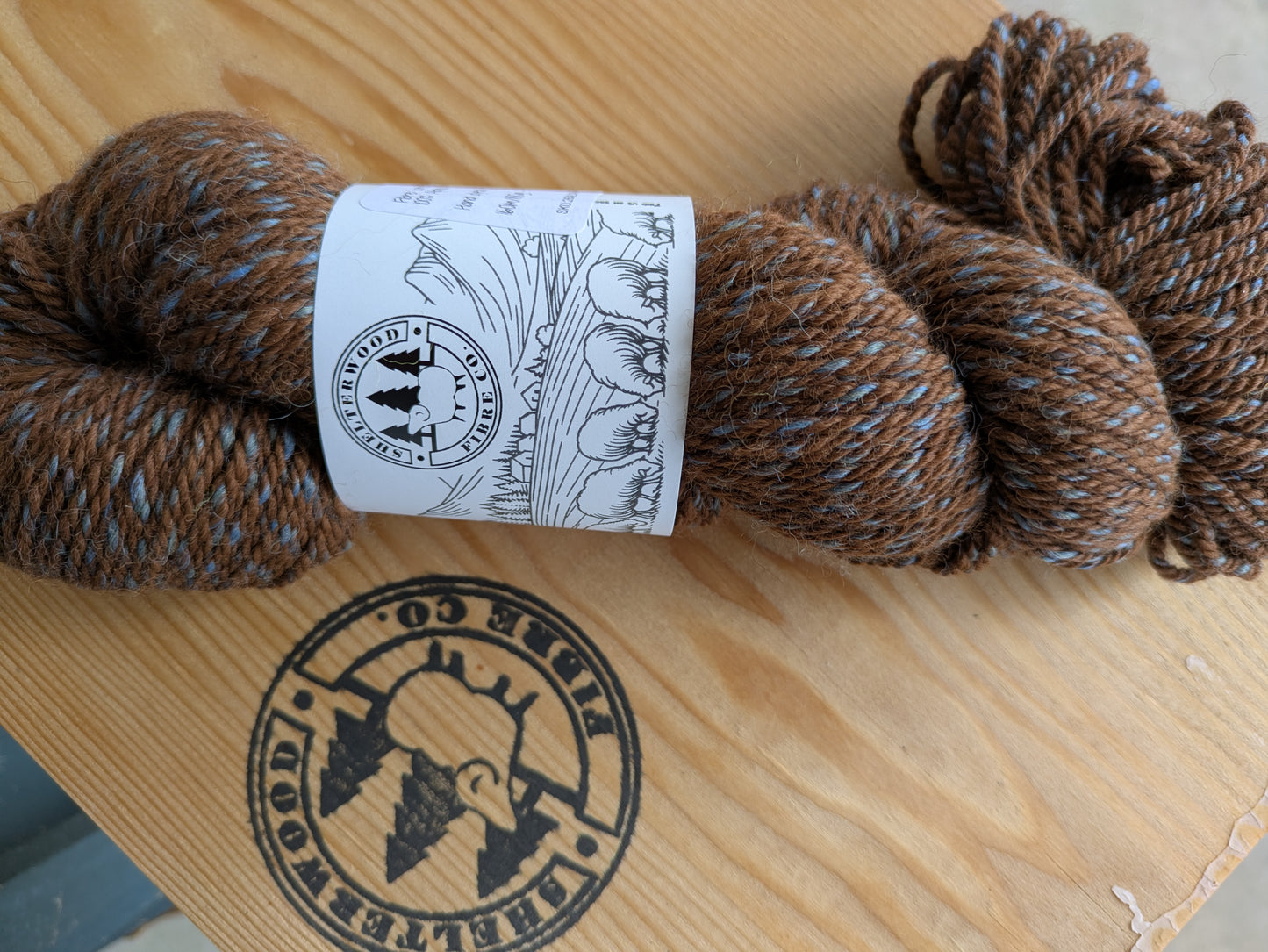 100% Alpaca - brown marl