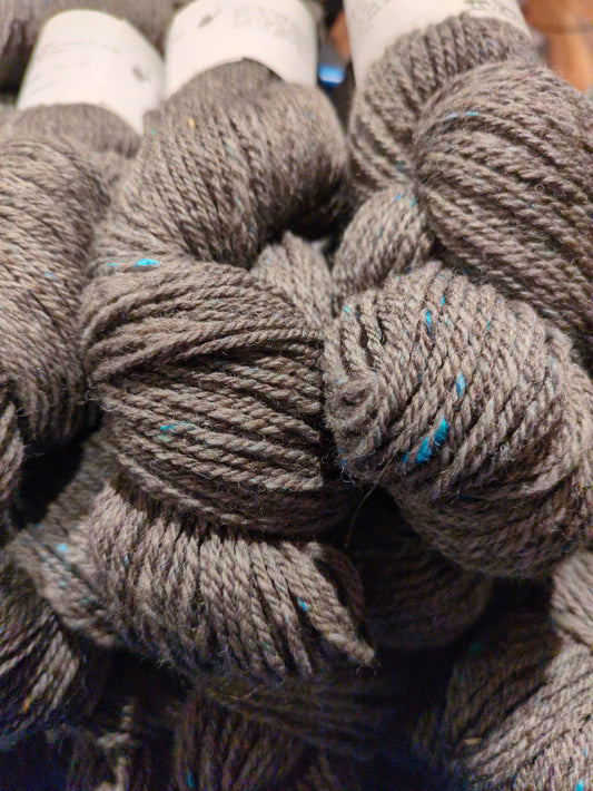 60% Merino 25% Romney 15% Alpaca w sari silk